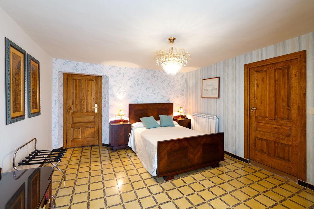 Hotel Villa San Jorge Azanúy Екстериор снимка
