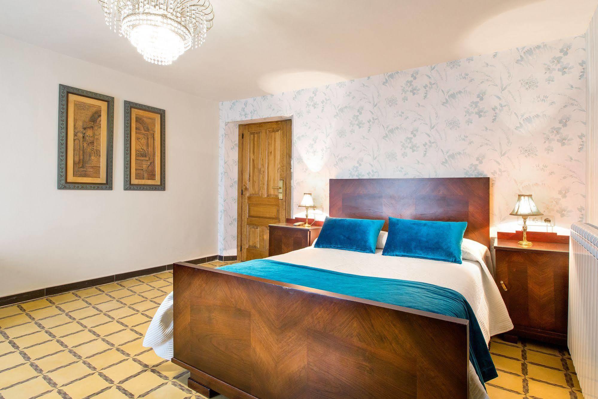 Hotel Villa San Jorge Azanúy Екстериор снимка